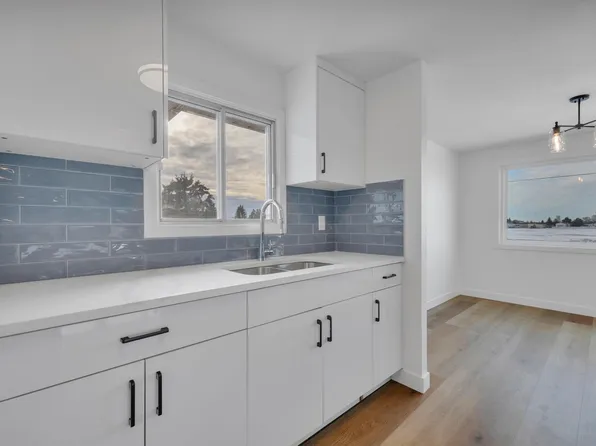 5021 46th Ave, Calmar, AB T0C 0V0