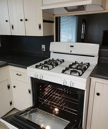 5th image of 262 Langford Pl