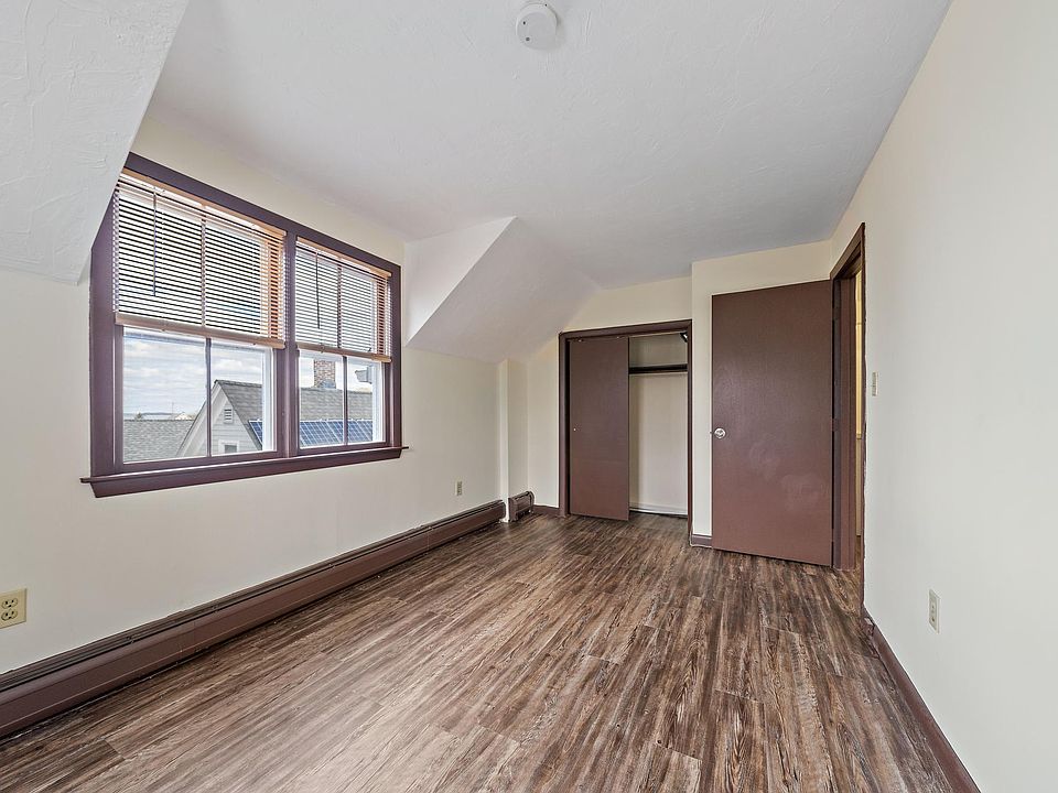 1st image of 35 Weymouth St #2