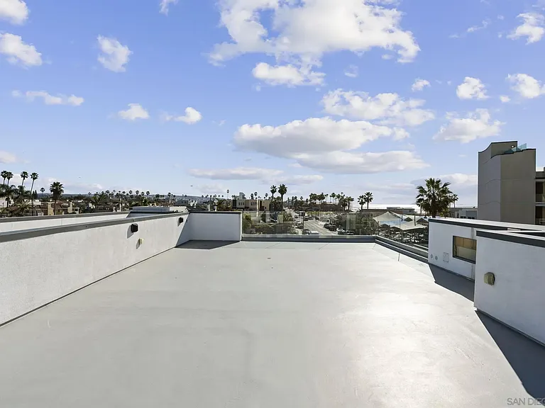 325 Citrus Ave #2 — Photo 8