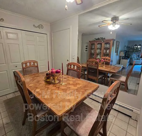 276 Albion St — Photo 4