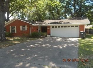 2018 E Belclaire Cir, Corsicana, TX 75110