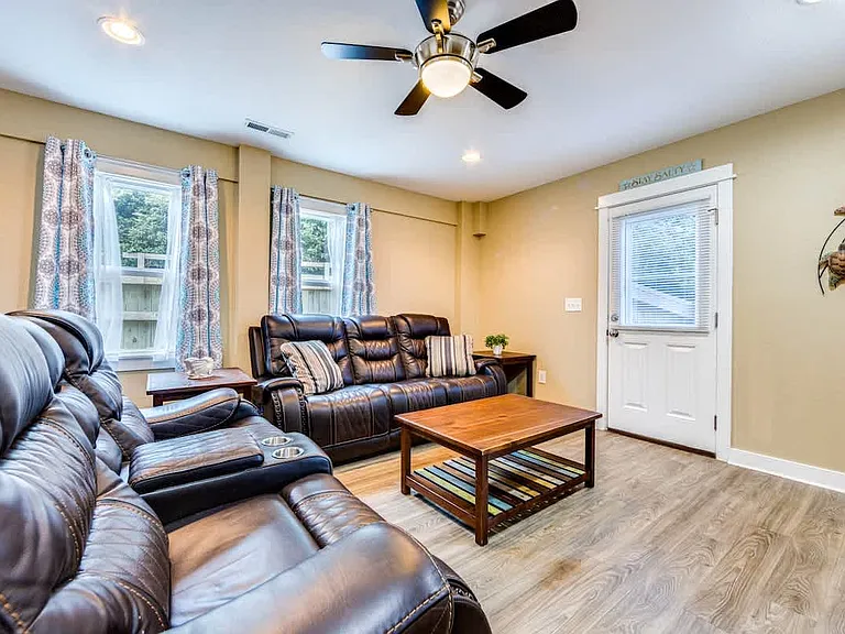 5209 Lunar Dr — Photo 31