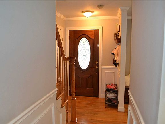 5th image of 14 Talbot Ln