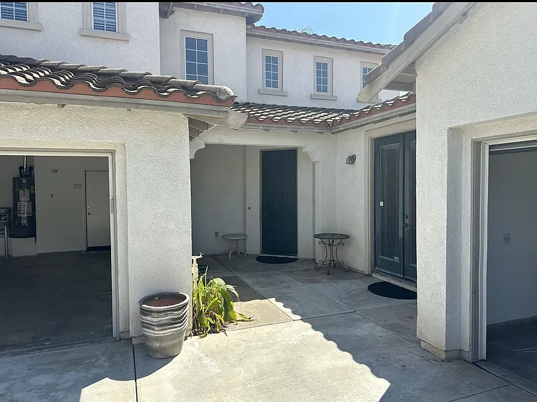 11306 Trailstone Ct — Photo 4