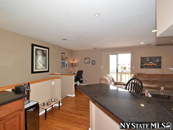 3rd image of 116 Westend Ave APT 33