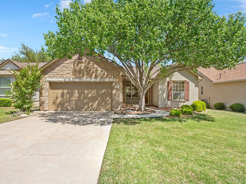 311 Dove Hollow Trl