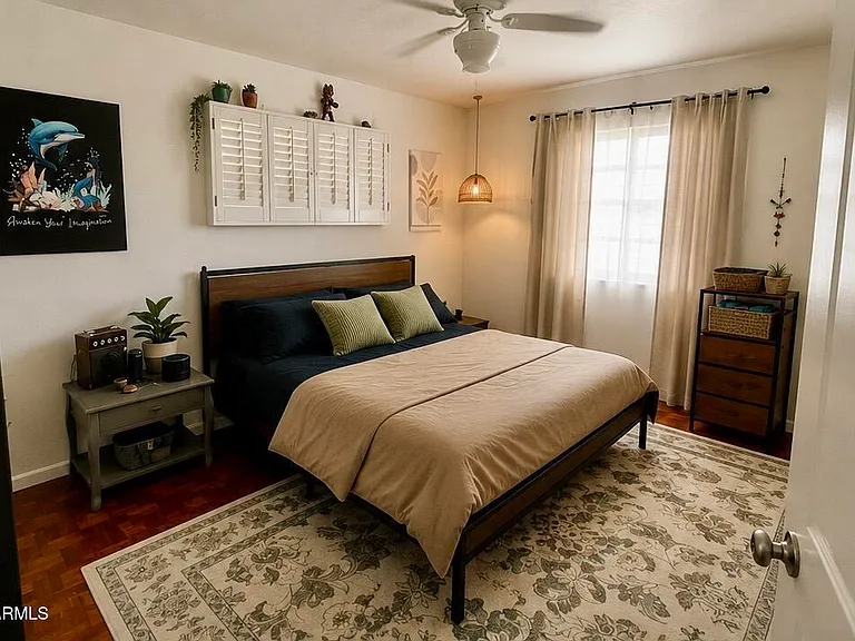1222 E McLellan Blvd — Photo 10