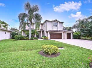 2855 Coach House Way, Naples, FL 34105