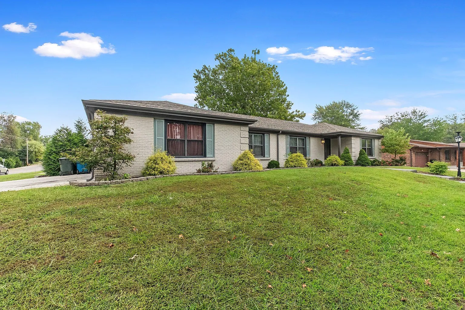4545 Garon Dr photo 1