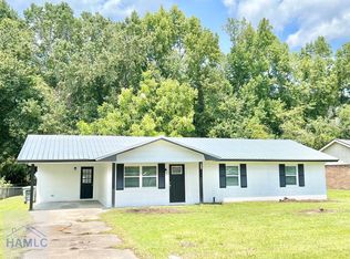 911 Copeland Dr, Hinesville, GA 31313