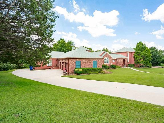 4th image of 2219 Stone Pointe Ct