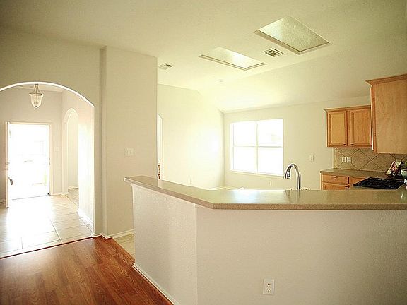 4th image of 6411 Bonnie Chase Ln