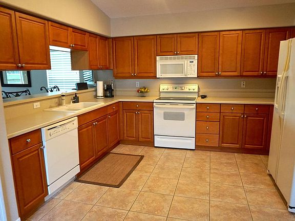 4th image of 1318 Coconut Palm Cir