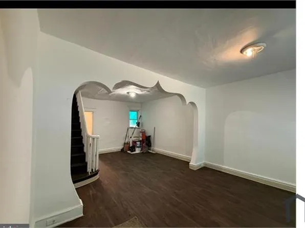 1504 S Dover St, Philadelphia, PA 19146