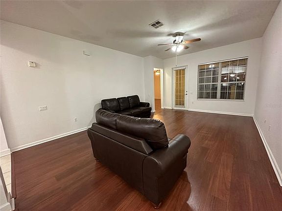 4th image of 5049 Shoreway Loop #402