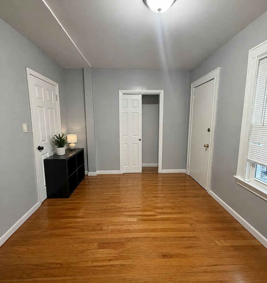198th St, Saint Albans — Photo 1