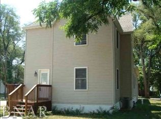 1302 N Lee St, Bloomington, IL 61701