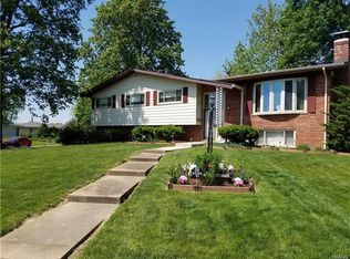 25 Ben Louis Dr, Swansea, IL 62226