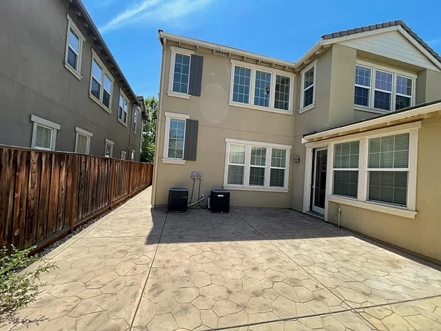 465 W Saint Francis Ave — Photo 32