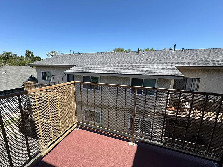 Sunset Apartment Homes — Photo 11