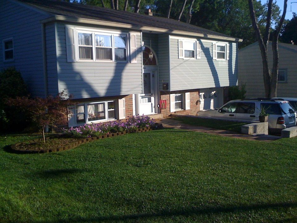Front Lawn & Garden