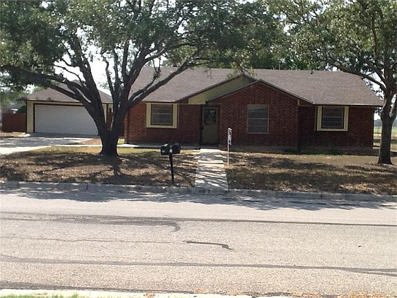 NEW ROOF - NEW PAINT JOB INSIDE AND OUT