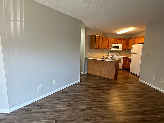 5th image of 3512 Bethel Dr #1