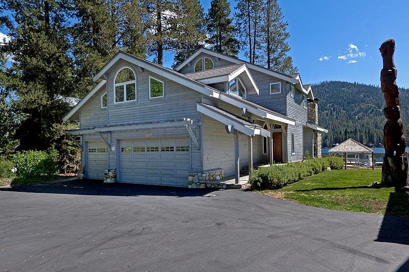 1st image of 10083 Lake Edge Ct