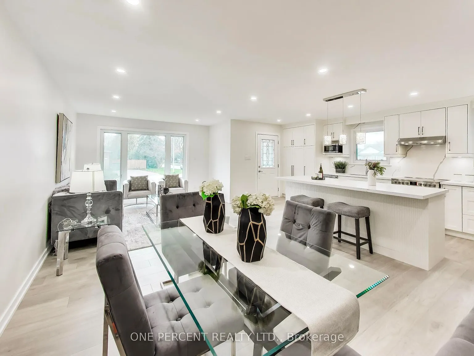 4 bed, $4,200 — Photo 2