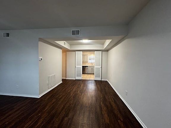 4th image of 1118 Kathy Ln