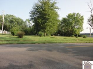 601 W Broadway St, Mayfield, KY 42066