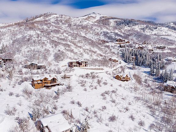 3rd image of 2873 Ski Trail Ln