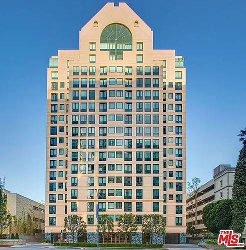 10520 Wilshire Blvd Photo 1