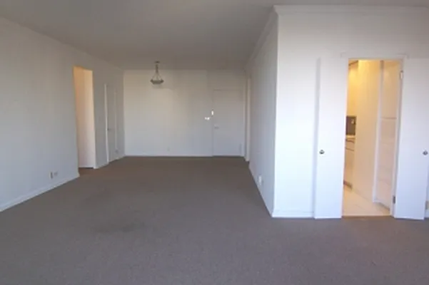 Rented by Fox Residential Group | media 19