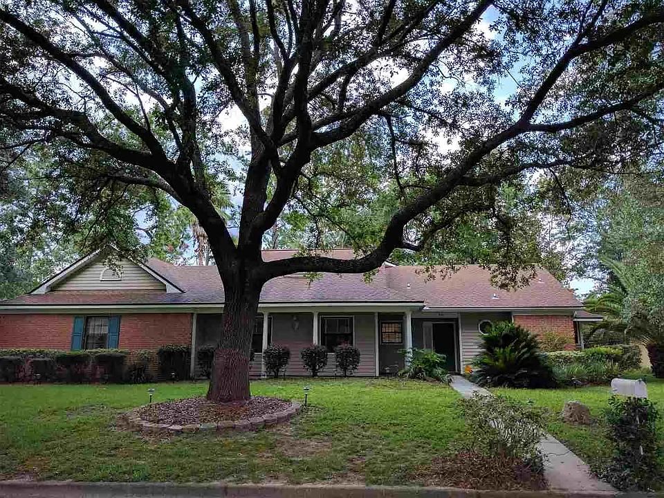 1st image of 3711 Longchamp Cir