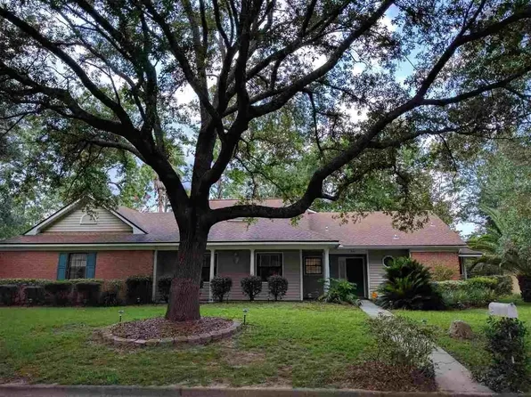 3711 Longchamp Cir, Tallahassee, FL 32309