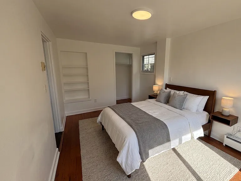 Rosada Apartments — Photo 16