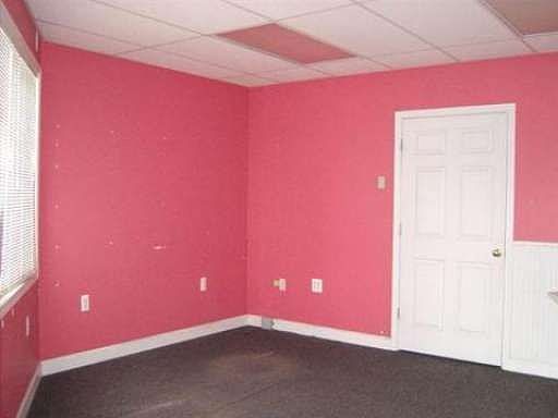 3rd image of 625 S Main St