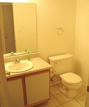 3rd image of 1446 E Grovers Ave Unit 20