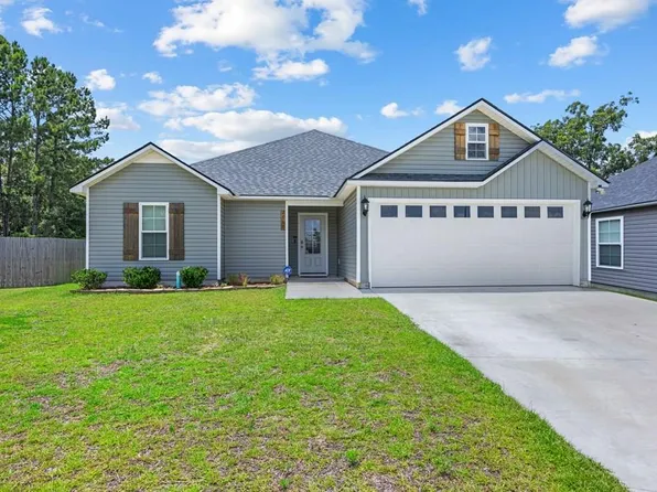 2060 Meadow Cove Dr, Valdosta, GA 31605