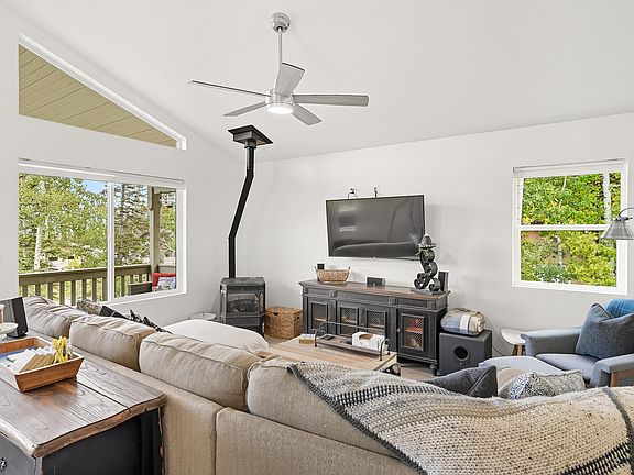 5th image of 237 Circle Dr