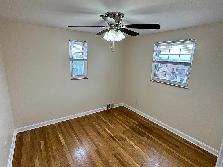 1524 Creedmoor Ave — Photo 14