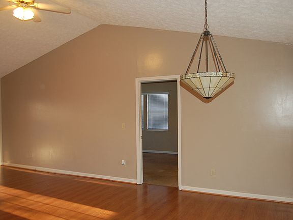 3rd image of 4241 Danbury Dr
