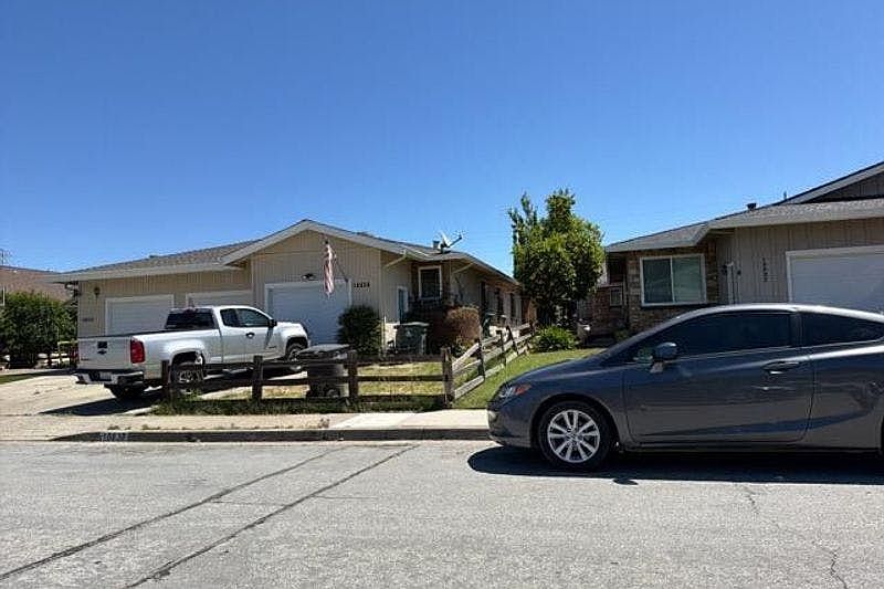 2nd image of 16630 Lone Hill Dr