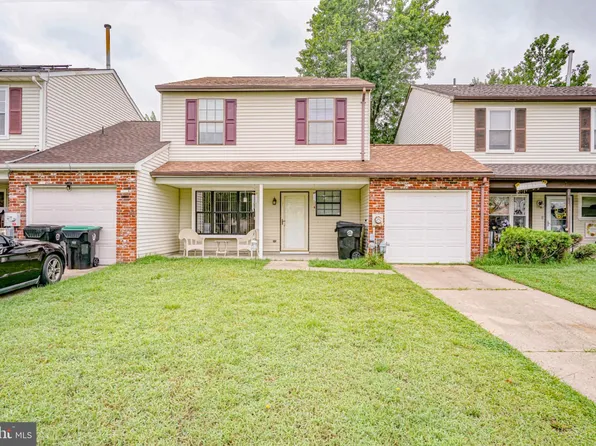 17 Heywood Ln, Sicklerville, NJ 08081