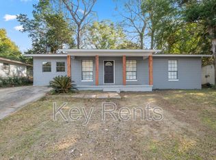 6406 Fairview Dr, Pensacola, FL 32505
