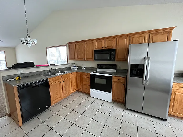 6176 Cross Bend Ct — Photo 3