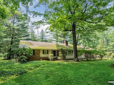 135 Dimmig Rd, Upper Saddle River, NJ, 07458