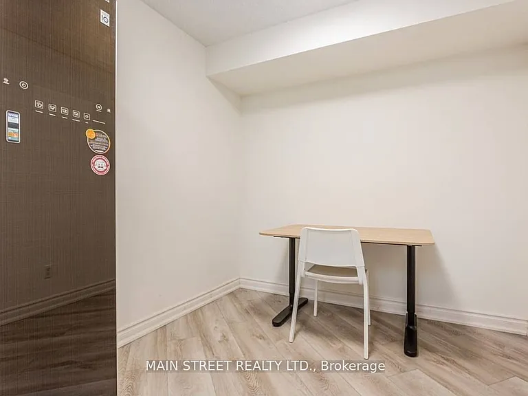 509 Beecroft Rd #816 — Photo 15